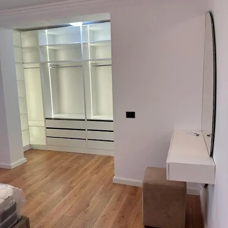 Amaris Apartment *