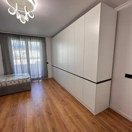 Amaris Apartment *