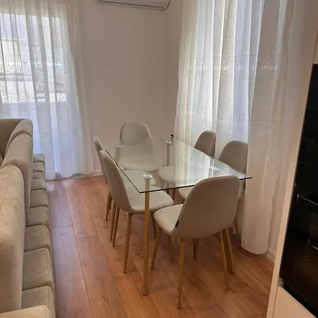 Amaris Tirana